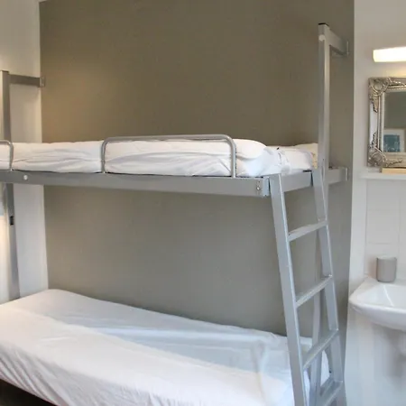 Kragsbjerggaard Hostel *