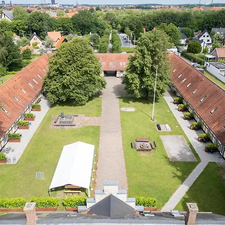 Kragsbjerggaard Hostel *