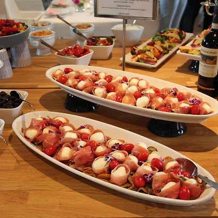 Danhostel Kragsbjerggaard Vandrerhjem *