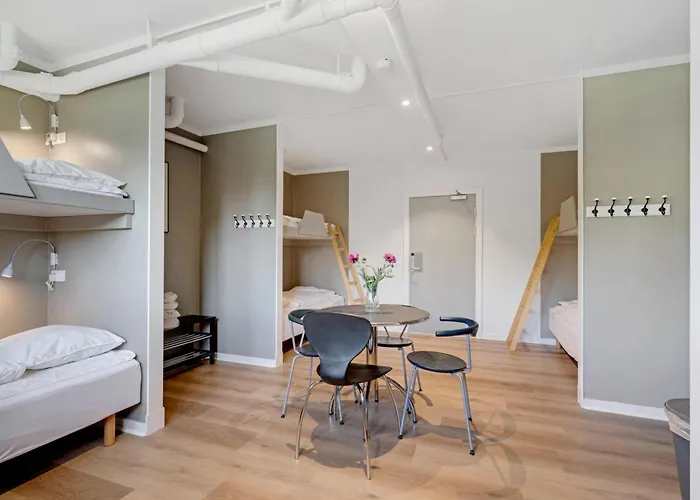 Kragsbjerggaard Hostel Οντένσε