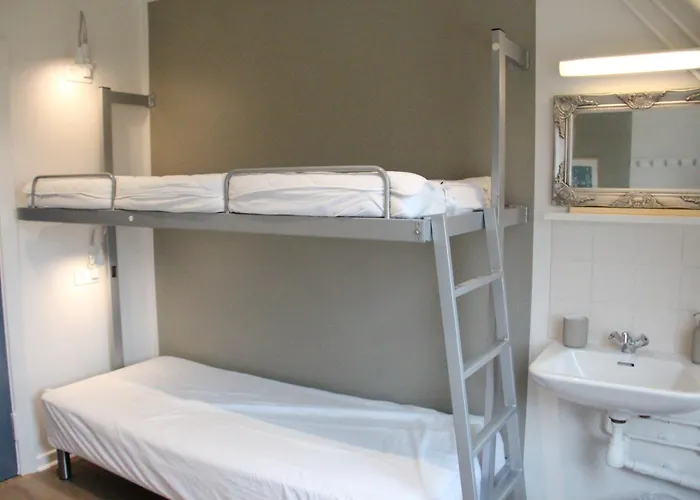 Kragsbjerggaard Hostal *